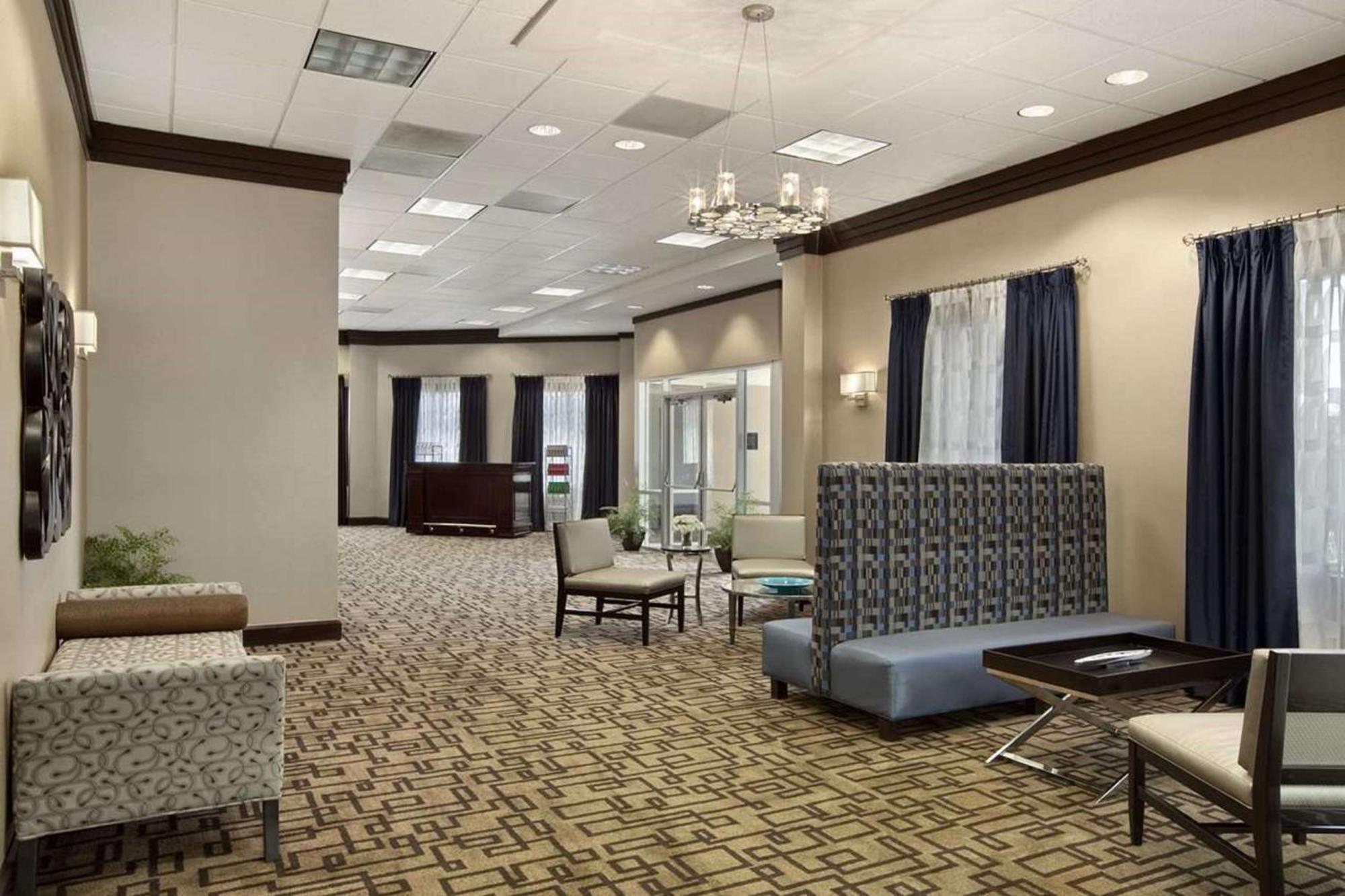 Embassy Suites By Hilton St Louis Airport Bridgeton Εξωτερικό φωτογραφία